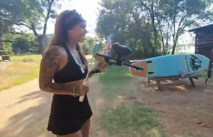 Nữ streamer khiến dư luận hết sức phẫn nộ với hành động khó hiểu