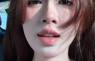 Hot girl xinh đẹp "vô tình" tung ảnh quyến rũ, cộng đồng mạng "đứng hình" vì cú trượt tay thế kỷ