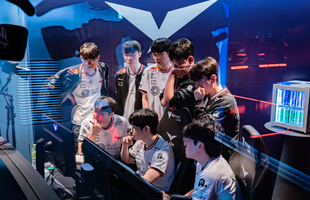 Thua thảm HLE, cộng đồng chỉ ra cả đội hình T1 chỉ có 2 tuyển thủ nỗ lực