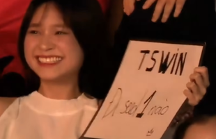 Lọt khoảnh khắc "thần sầu", fan nữ trong sáng như Bạch nguyệt quang, thậm chí được ví giống nàng MC số 1 LMHT