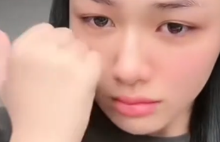 Trần Hà Linh bức xúc, không kìm được nước mắt vì đời tư nhạy cảm liên tục bị réo lên