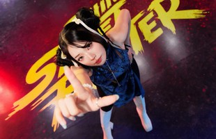 Remind cosplay Chun-Li đi xem phim