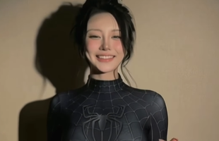 Cosplay nhện đen để "cà hẩy", nữ coser hút cả triệu view vì quá nóng bỏng