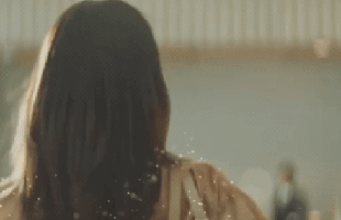 Thiên sứ ở đâu lưu lạc nhân gian vậy trời: Đẹp không gì tả nổi, giọt nước mắt cũng như kim cương châu báu