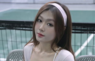 Khoe sắc trên sân Pickleball, hot girl khiến người xem "ưng mắt" từ cả nhan sắc tới thần thái