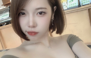 Lên đồ đi chơi và "đi bay", nữ tiếp viên hàng không dễ dàng "đánh gục" vô số anh em game thủ