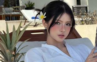 Lâu ngày không gặp, Ciin Thảo Ly tung bộ ảnh bikini đẹp đến nỗi fan cảm thán "không thể tin được"