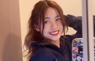 "Hot girl trứng rán" tự tin khoe làn da mộc mạc, nhan sắc thực sự cực mướt sau nhiều lần "dìm hàng"!