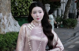 "Thả dáng" ở quán Cafe, hot girl khiến người xem mê mẩn vì "xinh như AI", cứ nhìn cam là có ngay ảnh đẹp