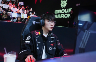 Cộng đồng LMHT tiếc cho một vị tướng tiếp tục vắng mặt trong dàn skin CKTG 2025 của T1