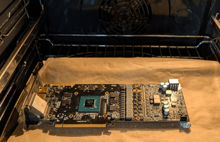 Đỉnh cao huyền học 2026: Card đồ họa 'đột tử', game thủ ném luôn vào lò nướng và cái kết khiến chuyên gia cũng phải ngả mũ!