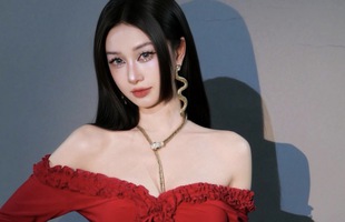 Jun Vũ cosplay Boa Hancock theo phong cách "kín cổng cao tường"