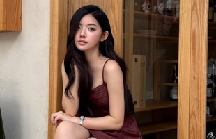 Trầm trồ vóc dáng hotgirl mukbang, ăn thả ga vòng eo vẫn mướt mượt