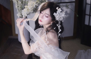Nữ coser triệu view tung khoảnh khắc hóa tiên cá cực phẩm, lời tuyên bố lém lỉnh mới gây sốc!