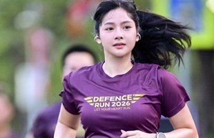 Tưởng chỉ là hot girl đường chạy, ai dè vào trang cá nhân mới ngỡ ngàng