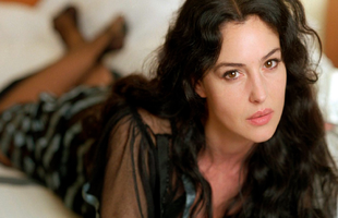 5 kiệt tác điện ảnh lật đổ mọi nhận thức về biểu tượng quyến rũ Monica Bellucci