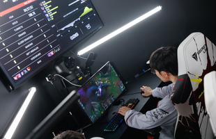 Ngay cả Faker cũng mắc một sai lầm chí mạng