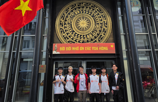 Team Flash thăm Trung tâm Văn hóa Việt Nam tại Pháp - Khoảnh khắc kết nối “văn hóa” độc đáo
