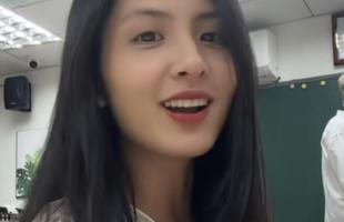 "Sốt rần rần" cô giáo xinh như nữ chính ngôn tình, xem video chân thực ngỡ như đang học trực tiếp