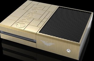 Đại gia Dubai sắm Xbox One và PS4 bằng vàng