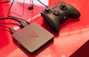 Cận cảnh máy chơi game nhỏ gọn Razer Forge TV