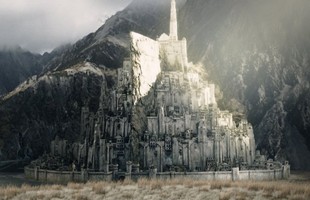 Fan cuồng The Lord of the Rings góp tiền xây thành phố tuyệt đẹp trong phim