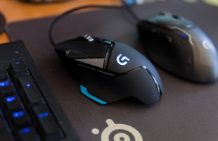 Đại chiến chuột chơi game - Logitech G502 và Razer DeathAdder