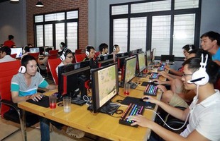 Chết cười game thủ 'ky bo' bị chủ quán net trêu đùa