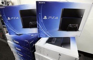 PS4 bất ngờ đắt hàng như tôm tươi tại Việt Nam