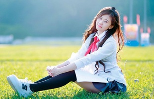 Nhan sắc cô nàng 19 tuổi từ mê game cho tới "buôn đủ thứ"