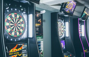 Xuất hiện khu chơi game đầu tiên tại Việt Nam dành cho ném phi tiêu