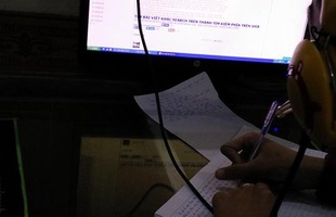 Chết cười với thanh niên ra quán net ngồi... học bài