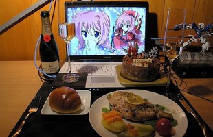 Rơi nước mắt với bộ ảnh đón giáng sinh kiểu "tự kỷ" của game thủ FA