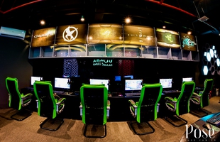 Choáng ngợp với quán game đầu tư toàn máy khủng Ultra Gaming Lounge
