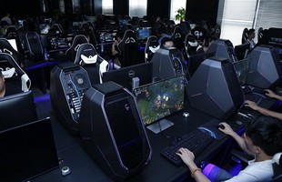 Choáng với quán game toàn máy tính khủng Alienware