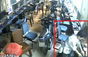 Pha trộm điện thoại hết sức thản nhiên ở quán net