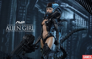 Lác mắt với quái vật ngoài hành tinh phiên bản cô gái gợi cảm