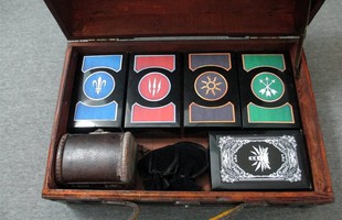 Bái phục game thủ tự tay chế tác bộ bài trong The Witcher 3