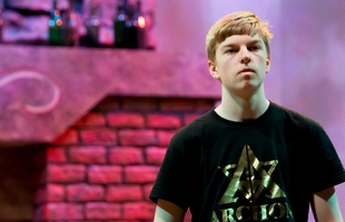 15 tuổi đã vô địch Hearthstone toàn Bắc Mỹ, kiếm nửa tỷ đồng