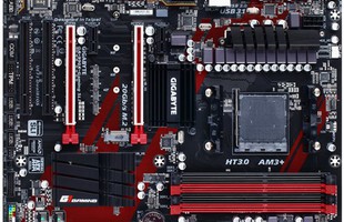 Gigabyte ra mắt bo mạch chủ chuyên game 990X-Gaming SLI