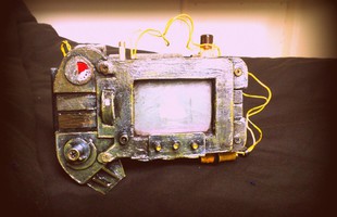 Tự làm chiếc "đồng hồ" cực xịn trong Fallout 4 chỉ bằng... lõi giấy vệ sinh