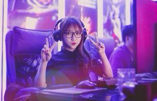 Nữ game thủ "gây bão" khi lên tiếng bênh vực "hội ngực lép"