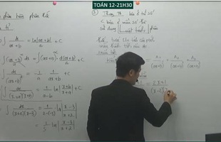 Lạ kỳ thầy giáo dùng stream TalkTV để... luyện thi đại học