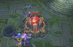 Liên Minh Huyền Thoại: Pha backdoor "bất hủ" tái hiện...