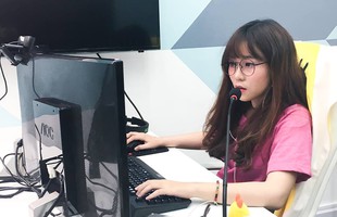 Hotgirl gây sốt khi trở thành nữ Streamer Liên Minh Huyền Thoại Việt đầu tiên cán mốc 1 triệu lượt xem