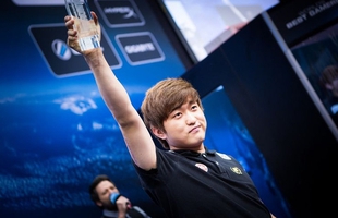 Máy tính có thể chơi cờ thắng người, chứ chiến StarCraft thì đừng hòng!