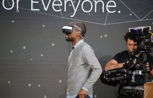 Hãy quên Oculus và Vive đi, kính thực tế ảo này của Microsoft chỉ có giá chưa đầy 7 triệu