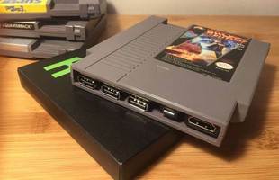 Sau máy chơi game siêu nhỏ, game thủ biến cả băng game thành cỗ máy cực chất