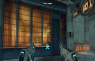 "Cái cửa sổ trong Overwatch này đẹp nhỉ, ơ kìa nó đâu rồi?"