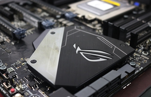 Đập hộp Asus ROG Zenith Extreme - Bo mạch chủ khủng cho "fan đội đỏ" mới về Việt Nam